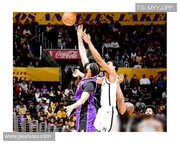 篮网队与湖人队精彩对决直播全程回顾与赛后分析