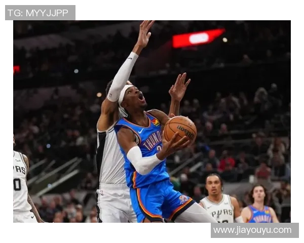 文班亚马新秀赛季表现抢眼场均20分10篮板3盖帽引领联盟