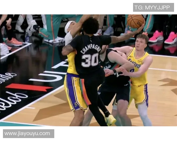 湖人对决马刺央视直播精彩瞬间回顾与赛前分析