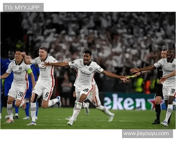 奥林匹亚科迎战拜仁慕尼黑双方争夺欧冠小组赛关键胜利