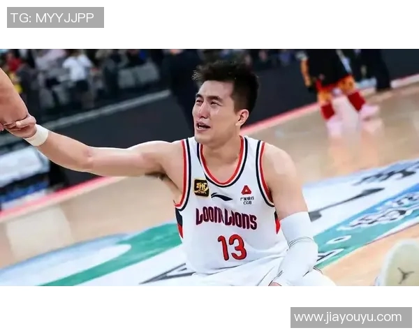 郭艾伦带领中国男篮冲击国际赛场新高峰的奋斗历程与精彩瞬间 郭艾伦带领中国男篮冲击国际赛场新高峰的奋斗历程与精彩瞬间