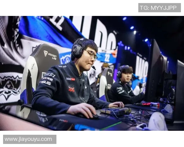 RNG战队技术分析与战术探讨揭示英雄联盟新趋势与未来发展方向